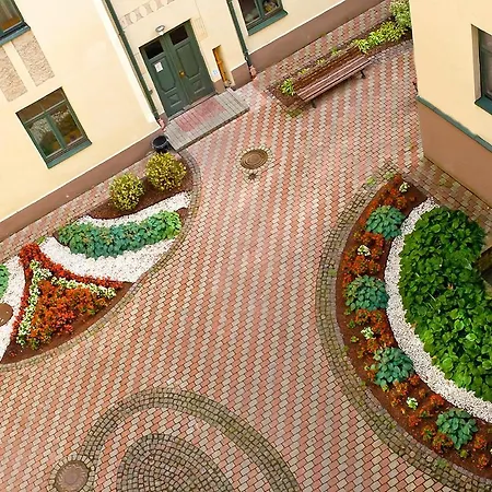 Апартаменты Quiet City Centre One Room Apartment 15A